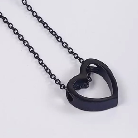 NEW!💙💎🖤AWESOME!🖤BLACK!🖤HEART🖤NECKLACE!🖤💎💙 - Picture 7 of 8